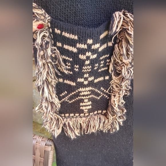 Cocogio Aztec Sweater Italy SZ.Med.NWT - Picture 6 of 9